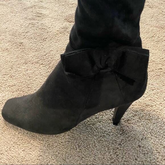Jessica Simpson Women's Black Micro Suede Zip Up Boots w/Bow Detail Size 9 - Picture 16 of 16